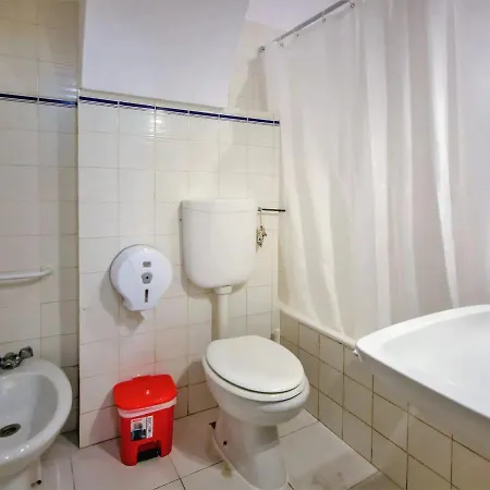 Hostal Residencial Canta Galo